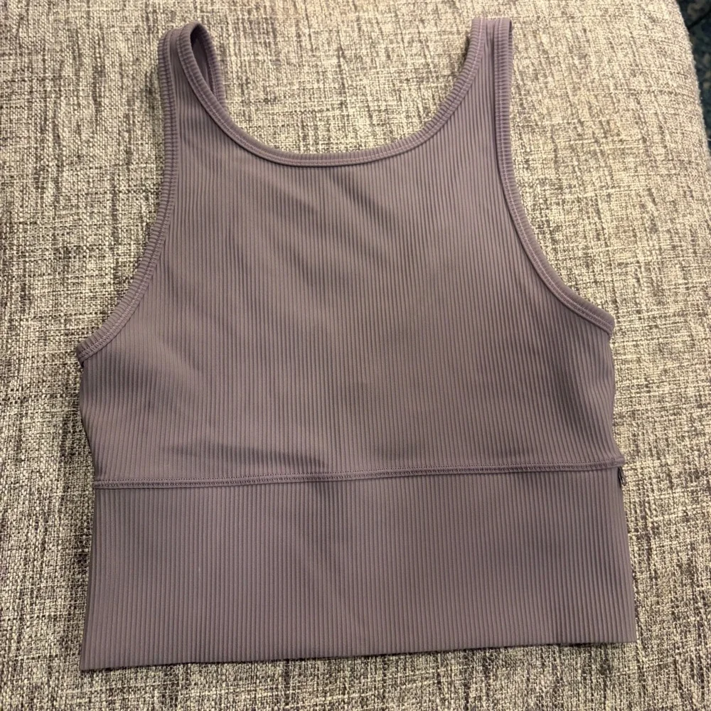 Lululemon Power Pivot Tank *Rib - Picture 4 of 7